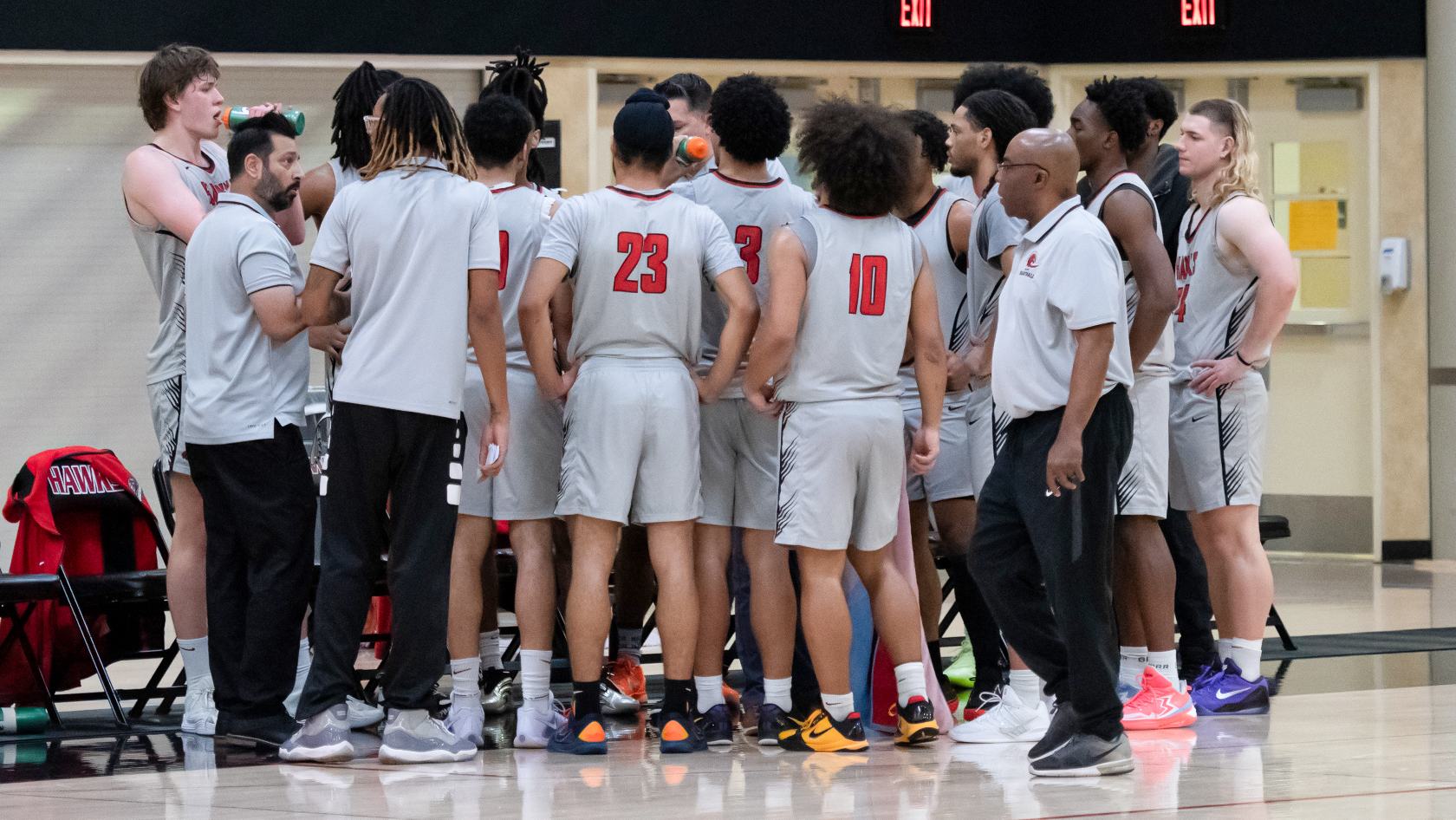 Team huddle during a time out
